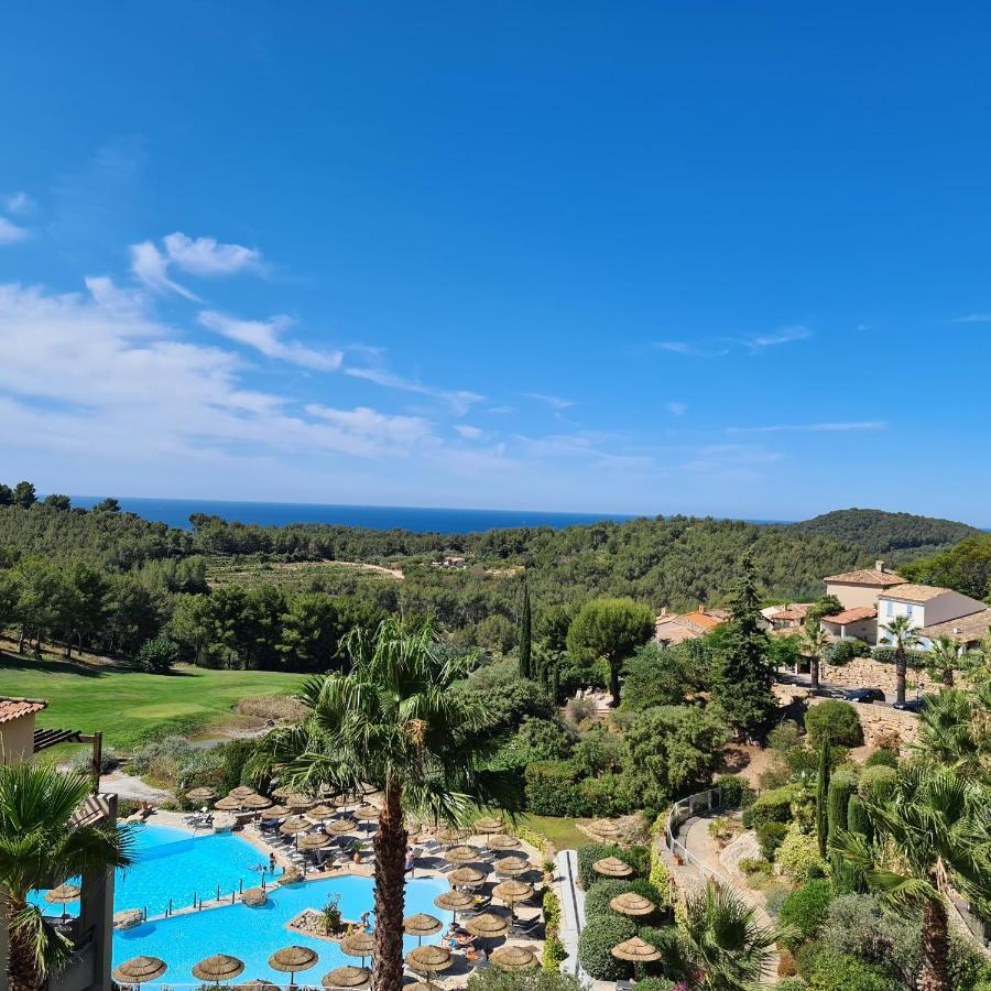 Superbe Villa-Domaine Avec Golf Piscine Et Tennis แซ็งต์-ซีร์-ซูร์-แมร์ ภายนอก รูปภาพ