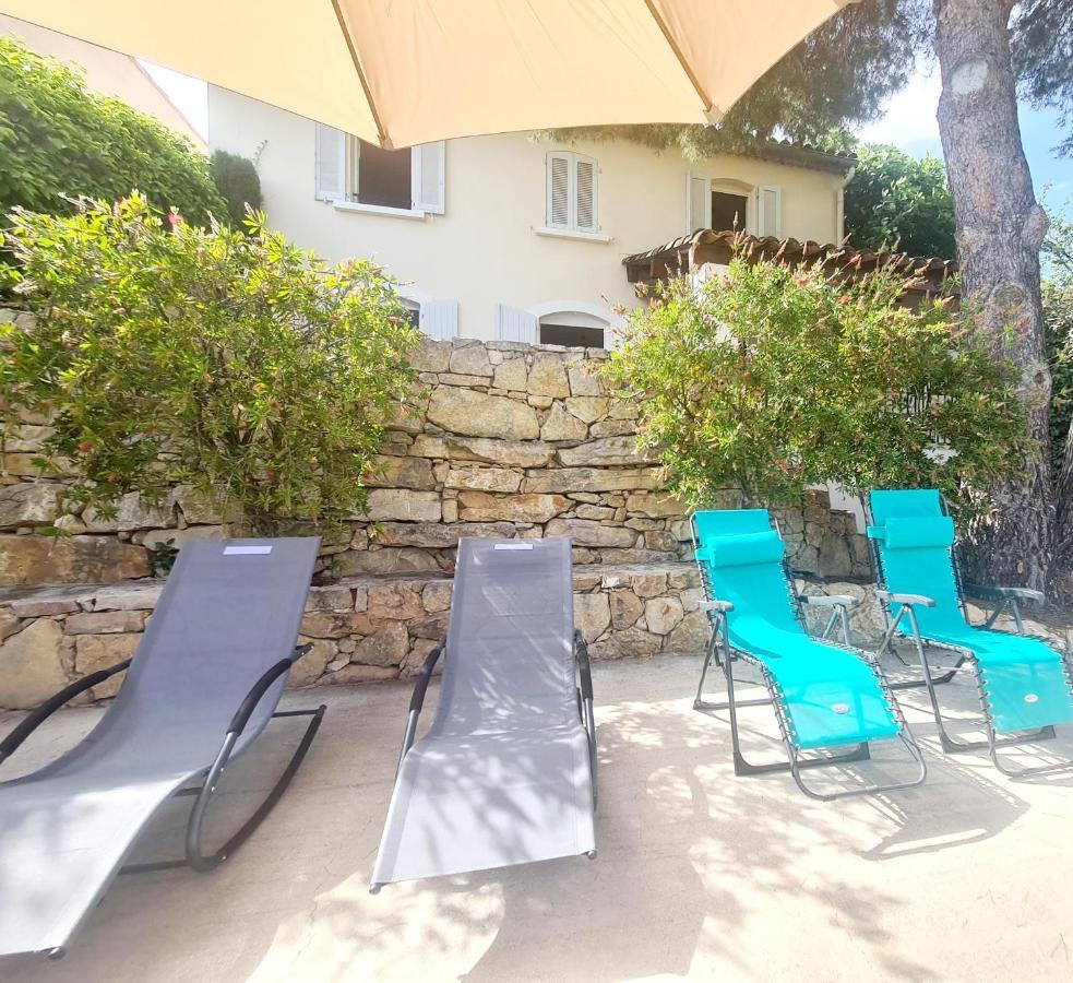 Superbe Villa-Domaine Avec Golf Piscine Et Tennis แซ็งต์-ซีร์-ซูร์-แมร์ ภายนอก รูปภาพ