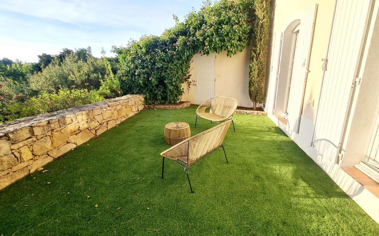 Superbe Villa-Domaine Avec Golf Piscine Et Tennis แซ็งต์-ซีร์-ซูร์-แมร์ ภายนอก รูปภาพ