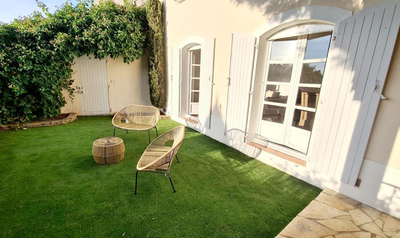 Superbe Villa-Domaine Avec Golf Piscine Et Tennis แซ็งต์-ซีร์-ซูร์-แมร์ ภายนอก รูปภาพ