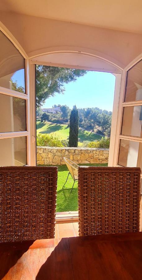 Superbe Villa-Domaine Avec Golf Piscine Et Tennis แซ็งต์-ซีร์-ซูร์-แมร์ ภายนอก รูปภาพ