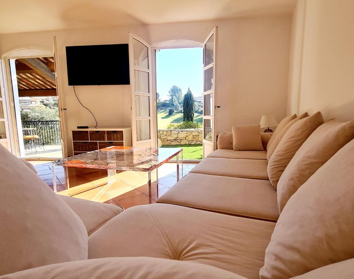 Superbe Villa-Domaine Avec Golf Piscine Et Tennis แซ็งต์-ซีร์-ซูร์-แมร์ ภายนอก รูปภาพ