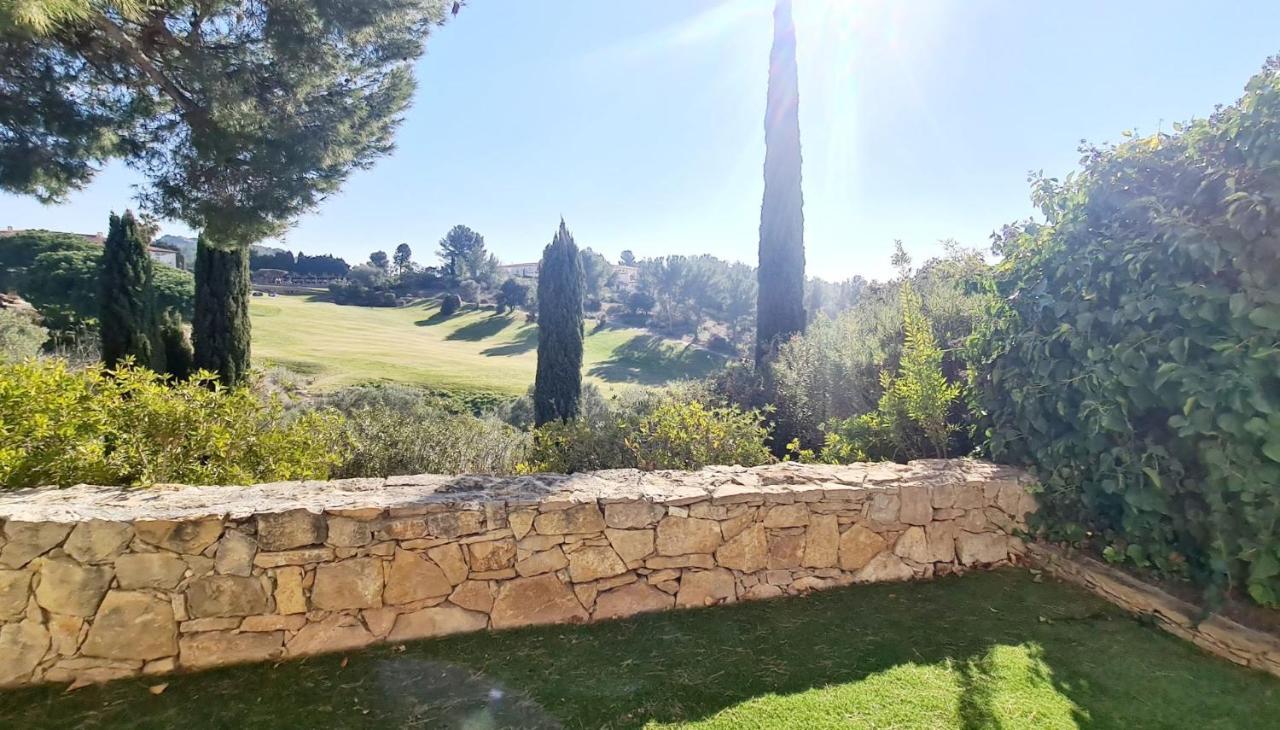 Superbe Villa-Domaine Avec Golf Piscine Et Tennis แซ็งต์-ซีร์-ซูร์-แมร์ ภายนอก รูปภาพ